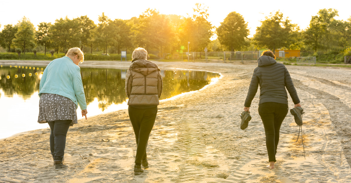 Workshop coach voor eigenwaarde rust en kracht genietend wandelen